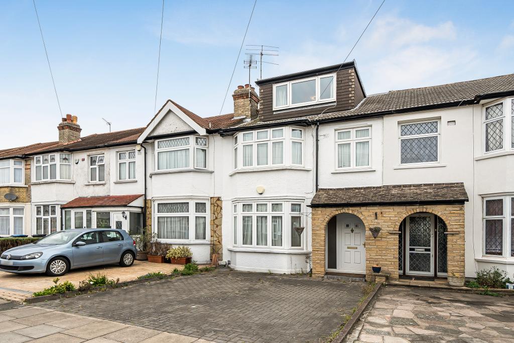 Dorchester Avenue, Palmers Green, Enfield, London, N13 5DX