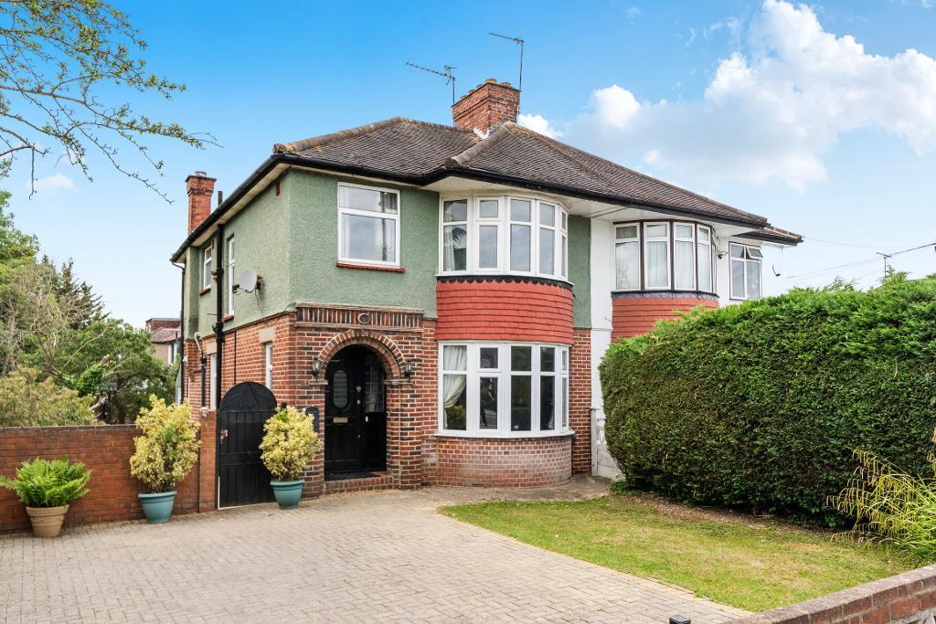 Chase Road, Southgate, London, UK, N14 4JP